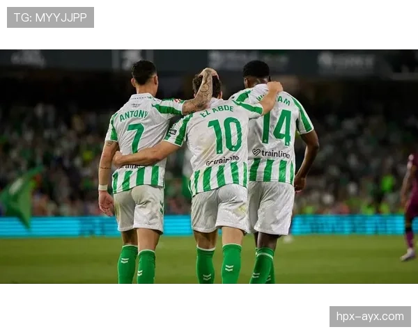 奥萨苏纳精彩瞬间闪耀赛场：激烈对抗与精妙进球彰显球队崛起之势