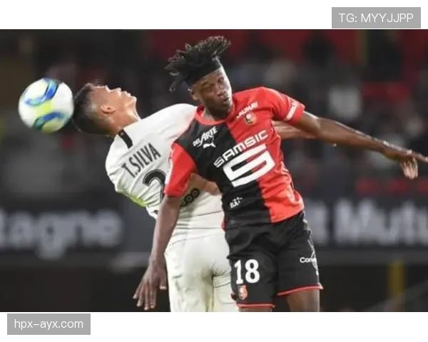 卡马文加闪耀赛场，精湛技艺助其崛起为足坛新星